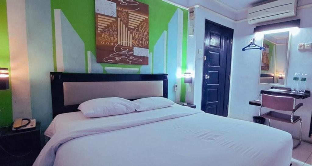 Hotel K77 Dumai Luaran gambar